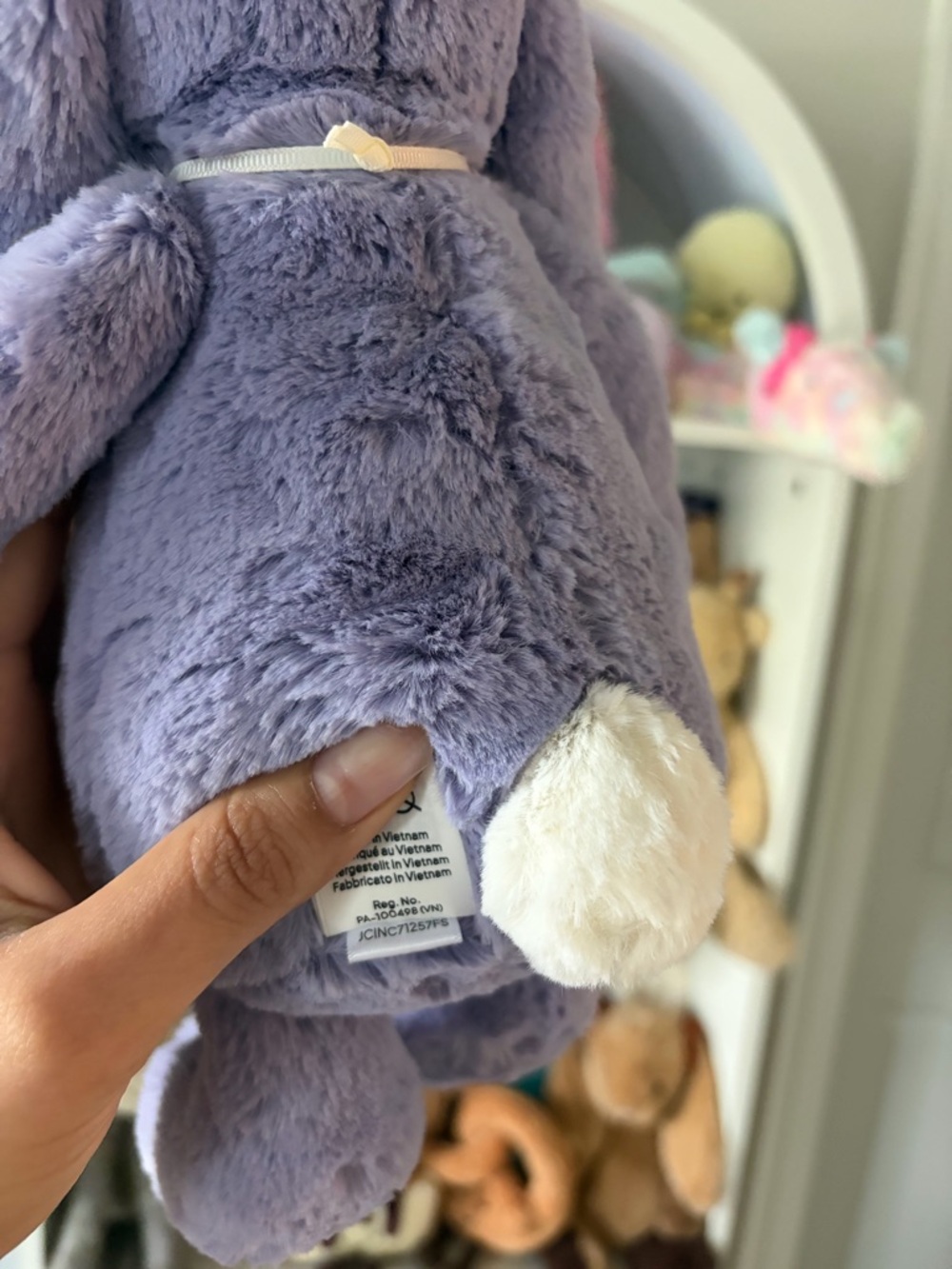 Jellycat Bashful Viola Bunny - Authentic & BNWT! - Picture 5 of 6